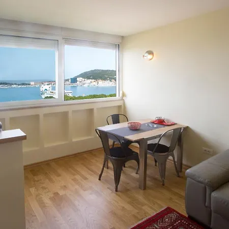 Stunning View Split