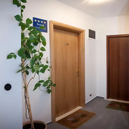 Apartamento Stunning View Split